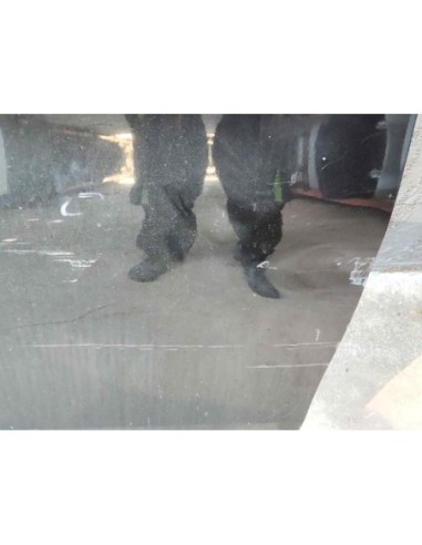 PUERTA LATERAL CORREDERA IZQUIERDA...