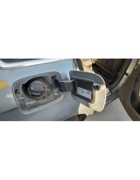 TAPA EXTERIOR COMBUSTIBLE AUDI A4 AVANT (8K5) - 273039