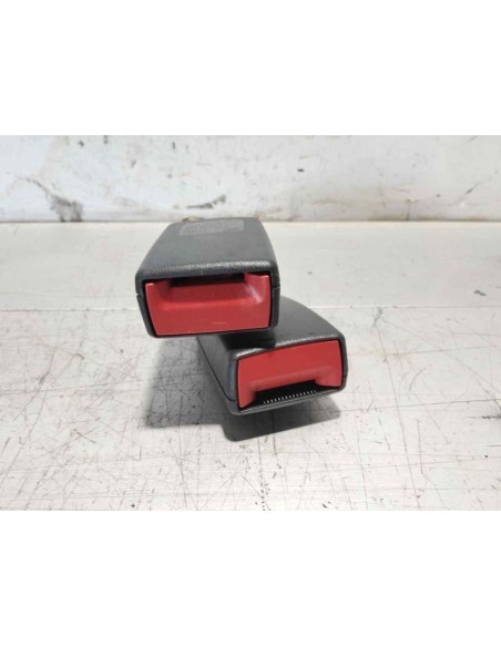 ENGANCHE CINTURON TRASERO CENTRAL OPEL ZAFIRA B - 273178