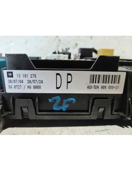 CAJA RELES / FUSIBLES OPEL ASTRA H BERLINA - 266146