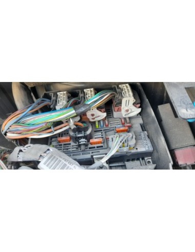 CAJA RELES / FUSIBLES PEUGEOT 5008 - 273671