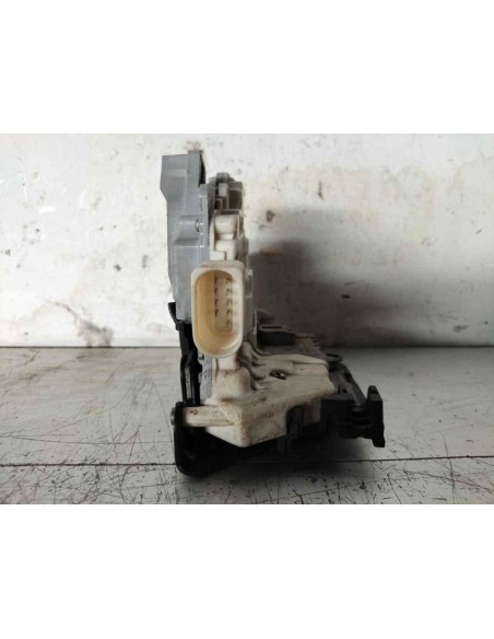 CERRADURA PUERTA DELANTERA IZQUIERDA VOLKSWAGEN PASSAT VARIANT (3C5) - 274071