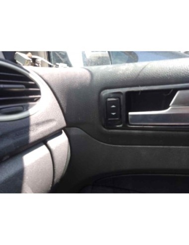 MANDO ELEVALUNAS DELANTERO DERECHO FORD FOCUS...