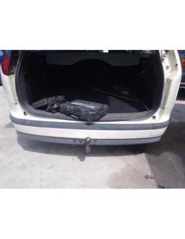 PARAGOLPES TRASERO FORD FOCUS BERLINA (CAP) -...
