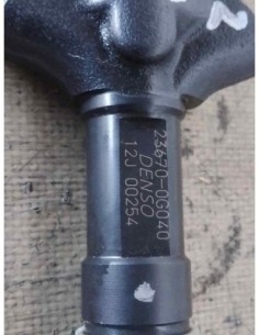 INYECTOR TOYOTA AVENSIS BERLINA (T25) - 237831 2
