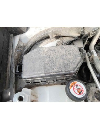 CAJA RELES / FUSIBLES TOYOTA COROLLA TOURING...