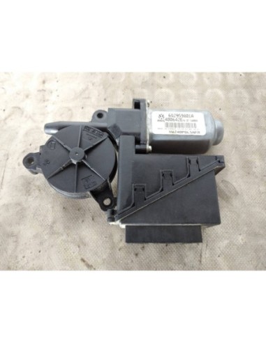 MOTOR ELEVALUNAS DELANTERO DERECHO VOLKSWAGEN...