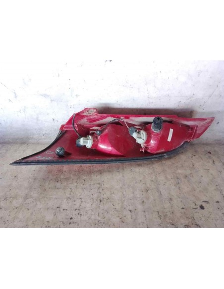 PILOTO TRASERO IZQUIERDO FORD FOCUS BERLINA (CAK) - 211948