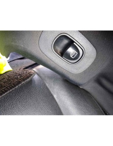 MANDO ELEVALUNAS TRASERO DERECHO MERCEDES-BENZ...