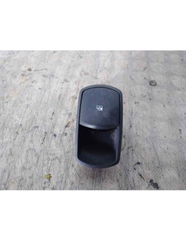 MANDO ELEVALUNAS DELANTERO DERECHO OPEL CORSA D...