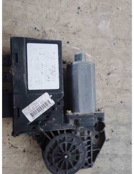 MOTOR ELEVALUNAS TRASERO IZQUIERDO AUDI A4 AVANT (8E) - 167563