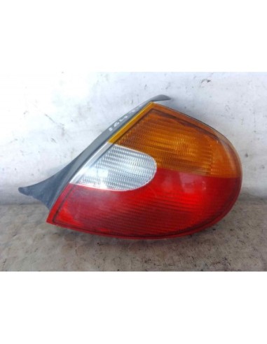 PILOTO TRASERO DERECHO CHRYSLER NEON PL2000 -...