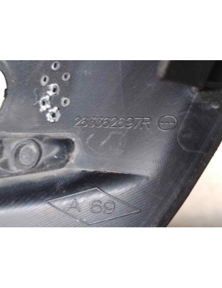 MOLDURA PARAGOLPE DELANTERA IZQUIERDA RENAULT CLIO IV - 205048