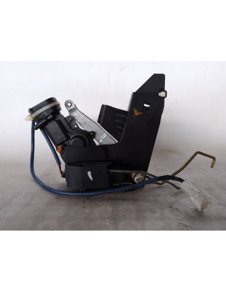 CERRADURA PUERTA DELANTERA IZQUIERDA TOYOTA COROLLA (E11) - 104080