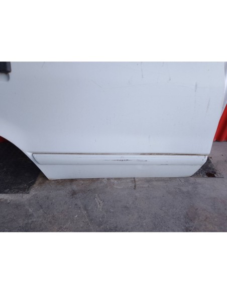 PUERTA TRASERA DERECHA RENAULT R 19 BERL  CON PORTÓN (B/C53) - 98074
