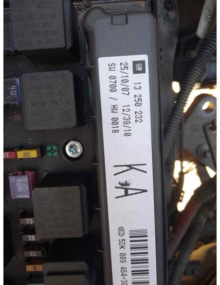 CAJA RELES / FUSIBLES OPEL ZAFIRA B - 198478
