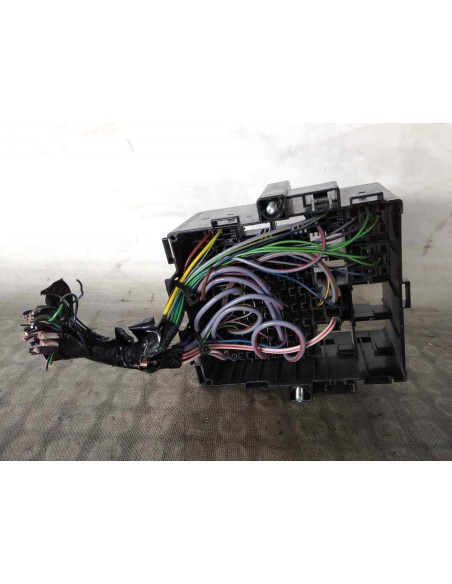 CAJA RELES / FUSIBLES FORD TOURNEO COURIER (C4A) - 101963