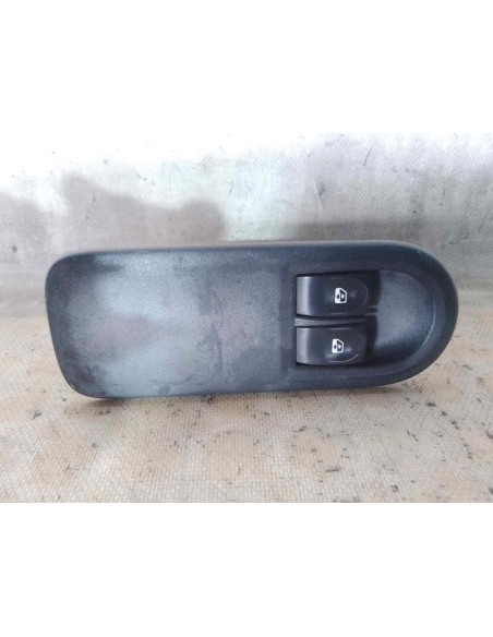 MANDO ELEVALUNAS DELANTERO IZQUIERDO RENAULT CLIO III - 213119