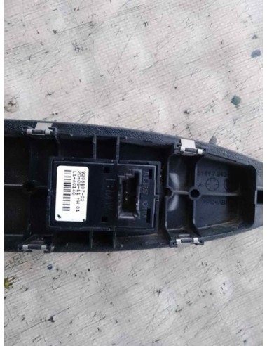 MANDO ELEVALUNAS DELANTERO DERECHO BMW SERIE 1...