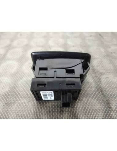 MANDO ELEVALUNAS TRASERO DERECHO BMW SERIE 1...