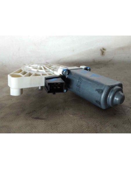 MOTOR ELEVALUNAS DELANTERO DERECHO MERCEDES-BENZ CLASE A (BM 169) - 95436