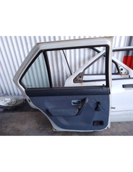 PUERTA TRASERA IZQUIERDA RENAULT R 19 BERL  CON PORTÓN (B/C53) - 98075