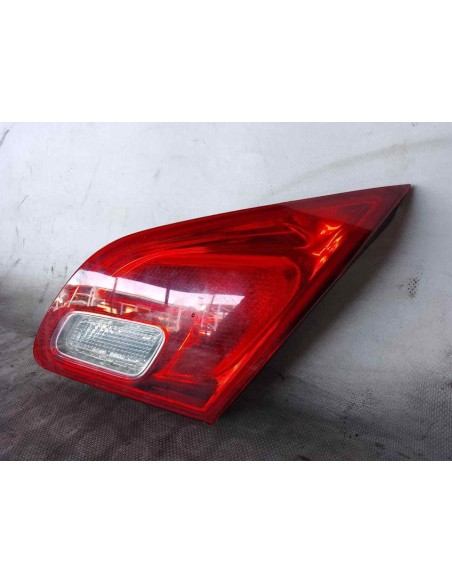 PILOTO TRASERO DERECHO INTERIOR OPEL ASTRA J BERLINA 5P - 105461