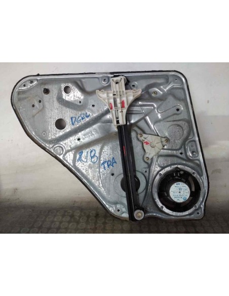 ELEVALUNAS TRASERO DERECHO VOLKSWAGEN PASSAT BERLINA (3B3) - 125796
