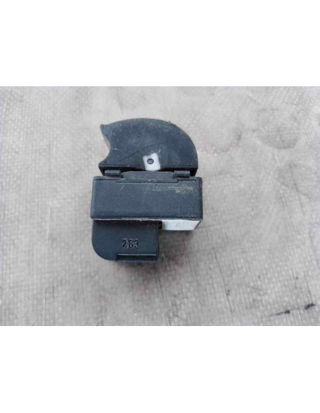 MANDO ELEVALUNAS TRASERO DERECHO AUDI A4 AVANT (8E) - 130573