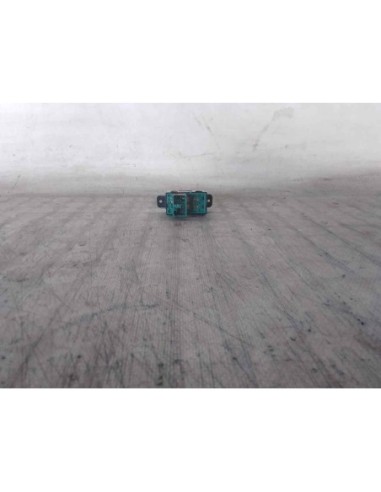MANDO ELEVALUNAS DELANTERO DERECHO HYUNDAI I10...
