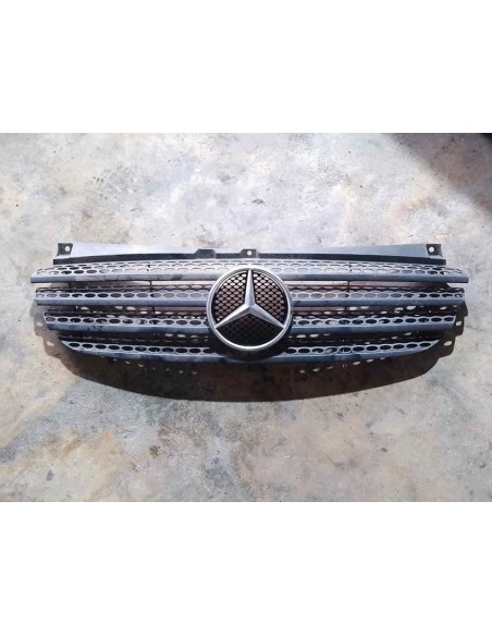 REJILLA DELANTERA MERCEDES-BENZ VITO BASIC-KOMBI (639) - 235613
