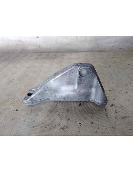SOPORTE BOMBA INYECCION BMW SERIE 1 BERLINA (E81/E87) - 136555