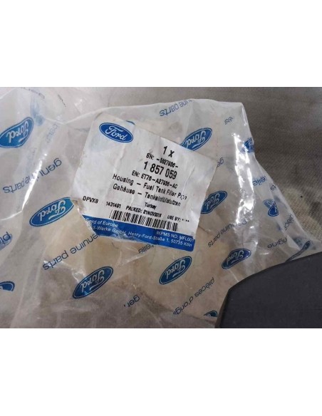TAPA EXTERIOR COMBUSTIBLE FORD TOURNEO COURIER (C4A) - 137881