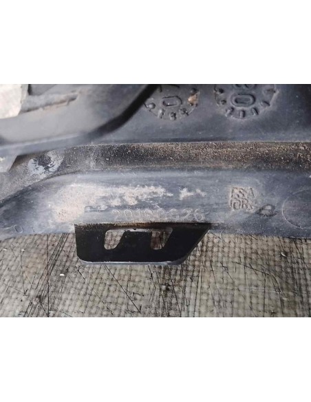 REJILLA PARAGOLPES IZQUIERDA CITROEN C4 BERLINA - 164863