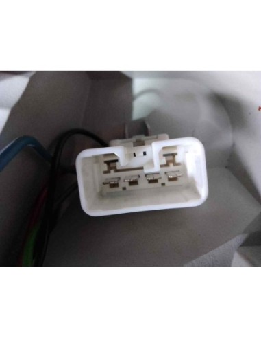 PILOTO TRASERO DERECHO MITSUBISHI CARISMA...