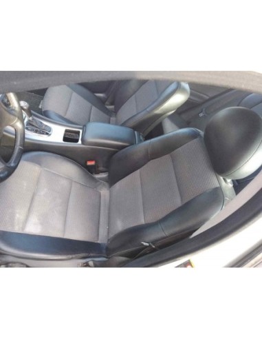 JUEGO ASIENTOS COMPLETO MERCEDES-BENZ CLASE C...