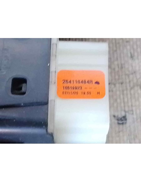 MANDO ELEVALUNAS DELANTERO IZQUIERDO DACIA LODGY - 180032