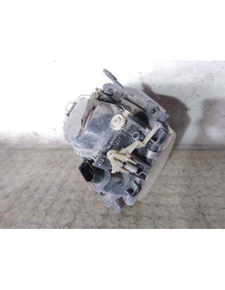 FARO DERECHO VOLKSWAGEN POLO III BERLINA (6N2) - 197178