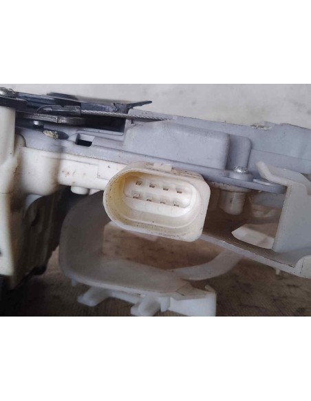 CERRADURA PUERTA TRASERA IZQUIERDA VOLKSWAGEN PASSAT BERLINA (3C2) - 177070