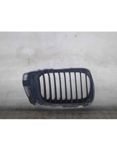 REJILLA DELANTERA BMW SERIE 3 TOURING (E46) - 179703