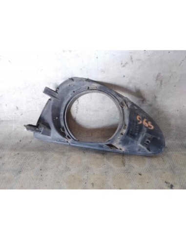 MOLDURA ANTINIEBLA DERECHA TOYOTA YARIS...