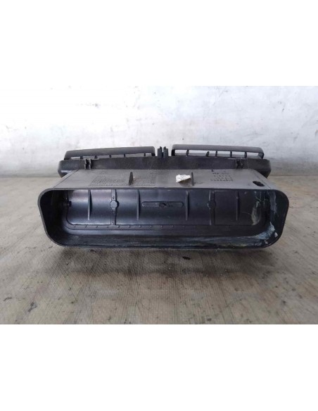 REJILLA AIREADORA PEUGEOT 307 (S1)(04 2001) - 180643