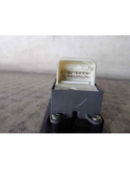 MANDO ELEVALUNAS DELANTERO IZQUIERDO TOYOTA AURIS (E15) - 181952
