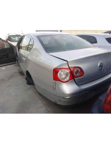 CAJA RELES / FUSIBLES VOLKSWAGEN PASSAT BERLINA...