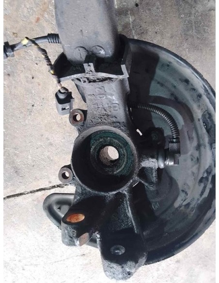 MANGUETA DELANTERA IZQUIERDA VOLKSWAGEN PASSAT BERLINA (3B3) - 125835