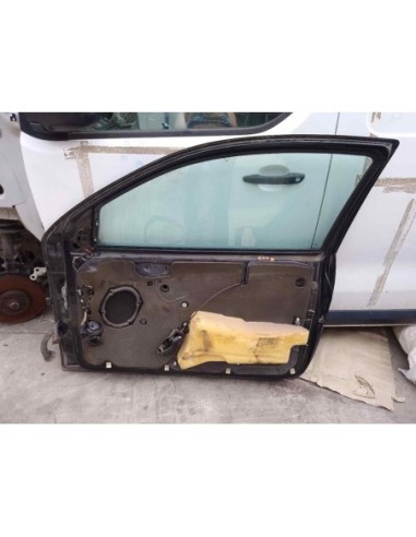 PUERTA DELANTERA DERECHA FORD FOCUS BERLINA...