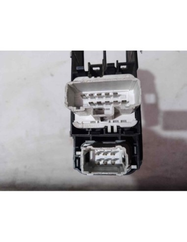 MANDO ELEVALUNAS DELANTERO IZQUIERDO RENAULT...