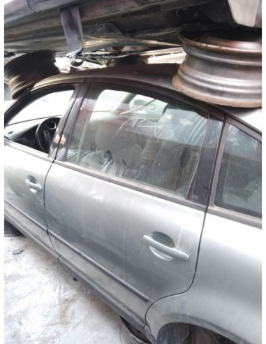 PUERTA TRASERA IZQUIERDA VOLKSWAGEN PASSAT...