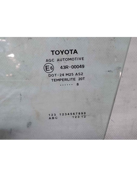 LUNA DELANTERA IZQUIERDA TOYOTA AURIS (E18) - 194915