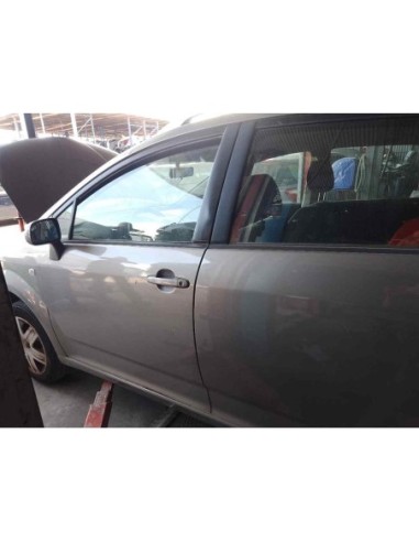 PUERTA DELANTERA IZQUIERDA TOYOTA COROLLA VERSO...